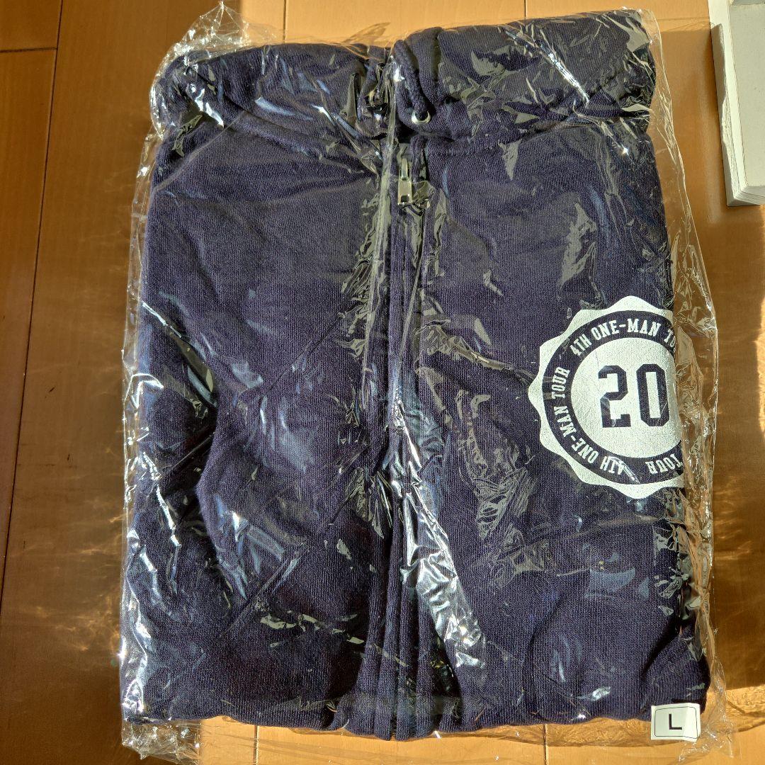 家入レオ　20ツアー　ジップパーカー　Lサイズ　新品未使用