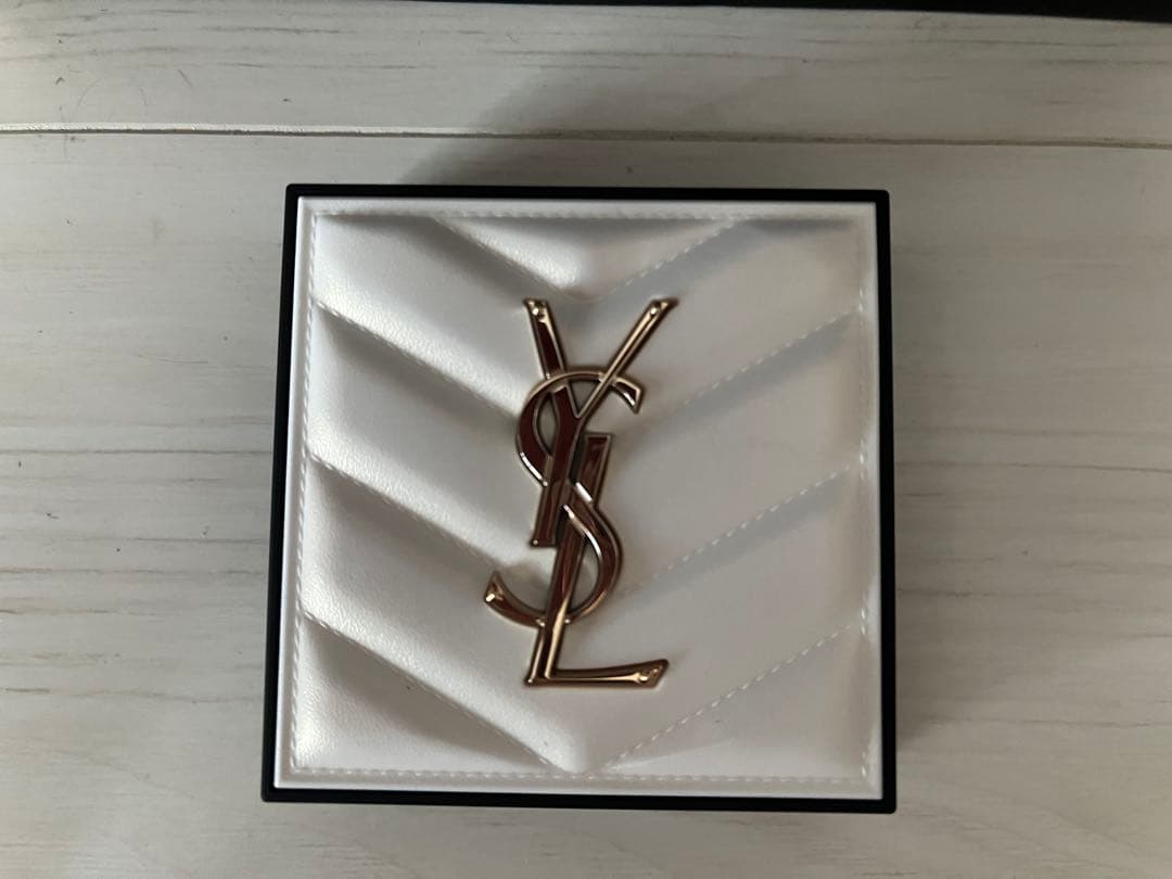 YSLハイライトパウダー 01・ノベルティ サマーギフトセット