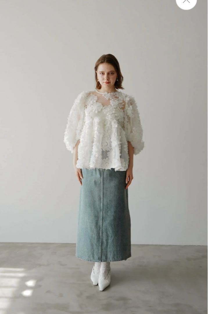 トップス Acka. flower peplum blouse / white
