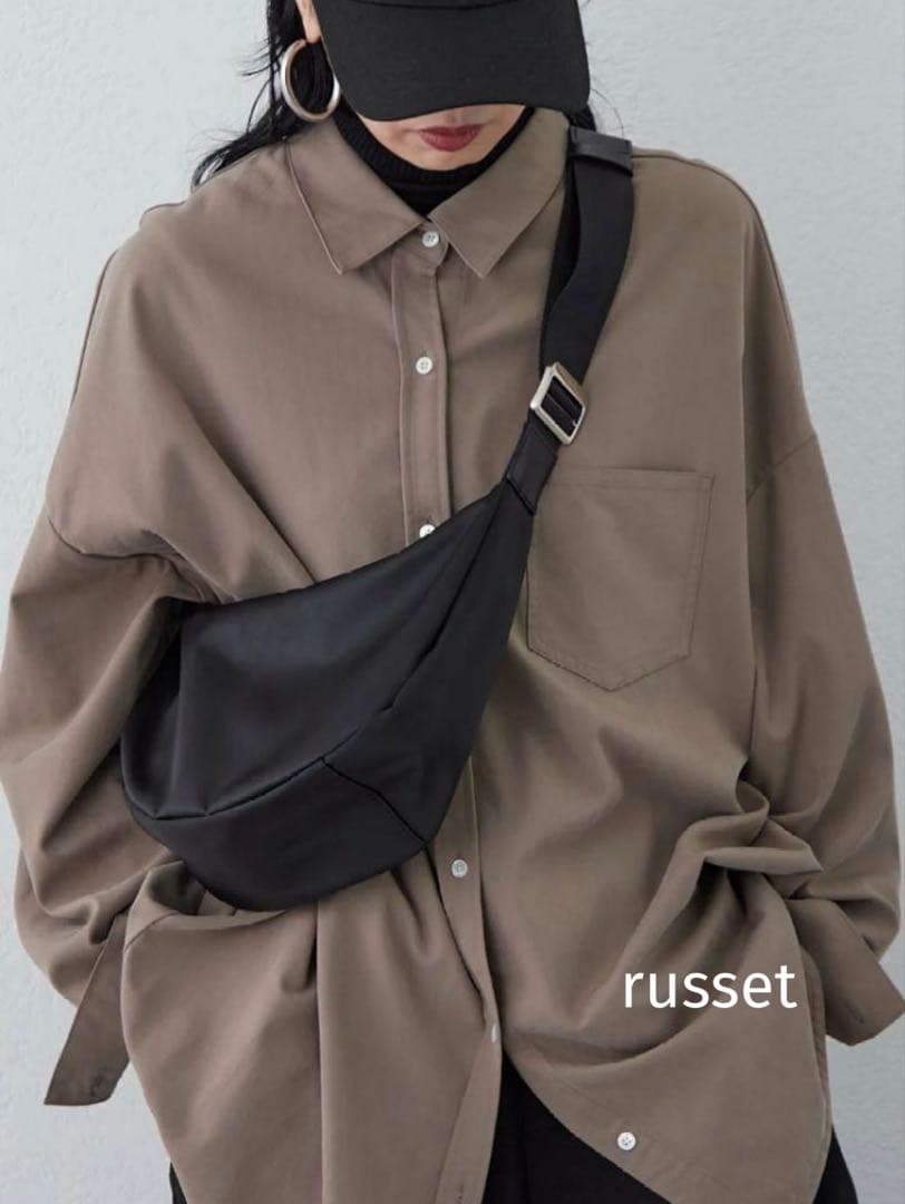 【未使用級】russet ラシット　クラウズナイロン　ラウンドショルダー