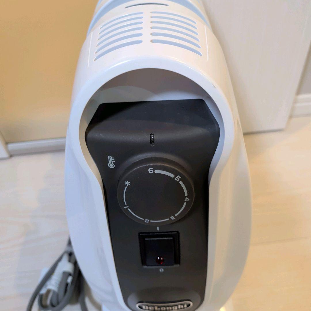 【美品】DeLonghi デロンギ　オイルヒーター NJ0505E