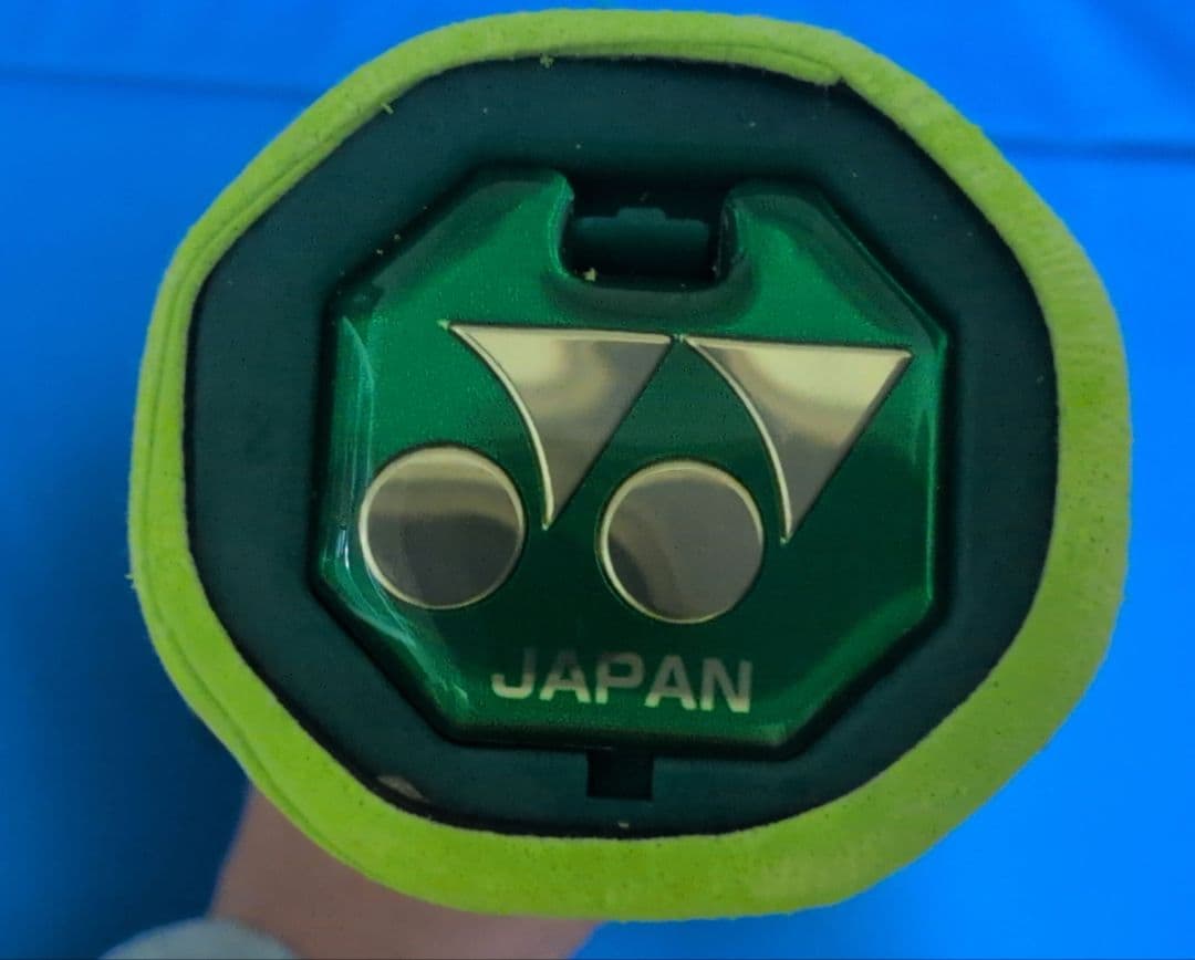 ヨネックス　EゾーンDR100