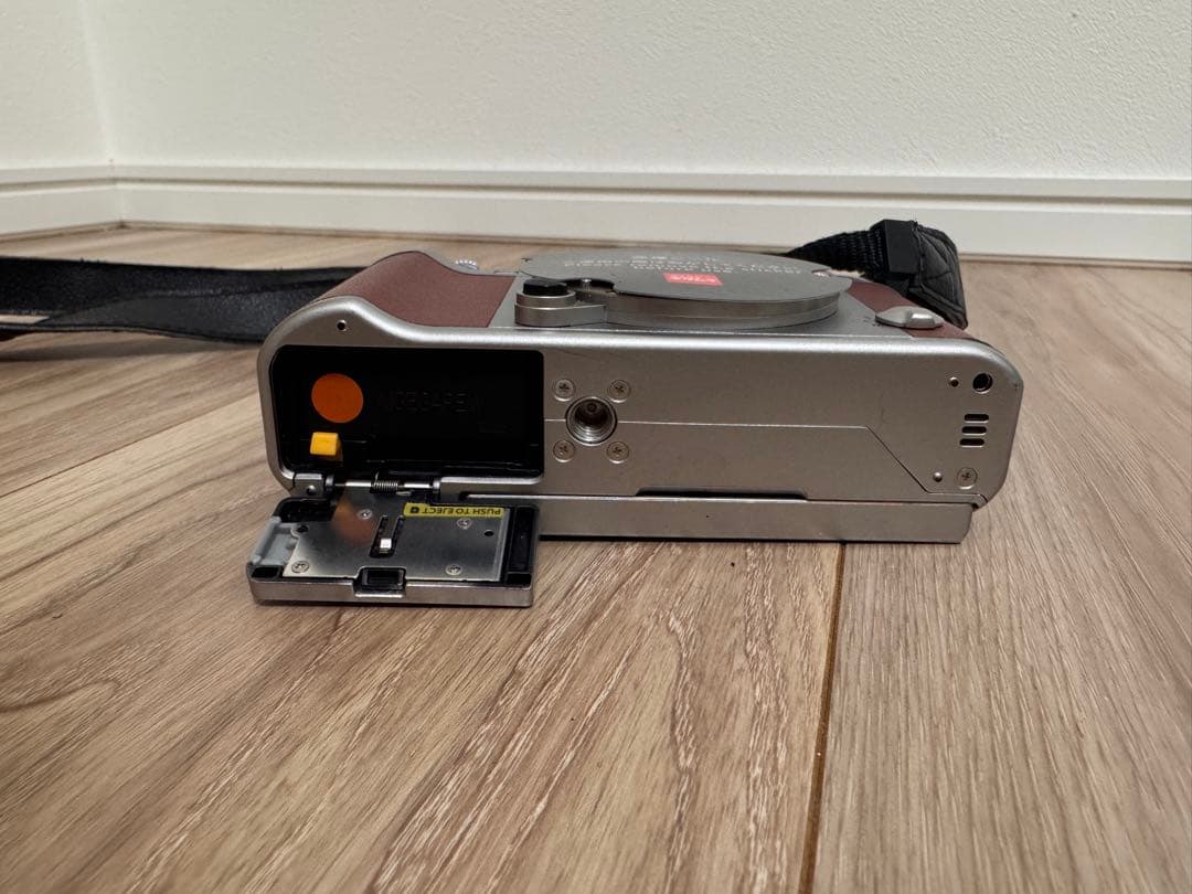 【本体のみ】Fujifilm X-A3 ミラーレスカメラ ボディブラウン