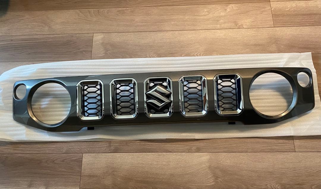 ジムニー ノマド 純正 フロントグリル