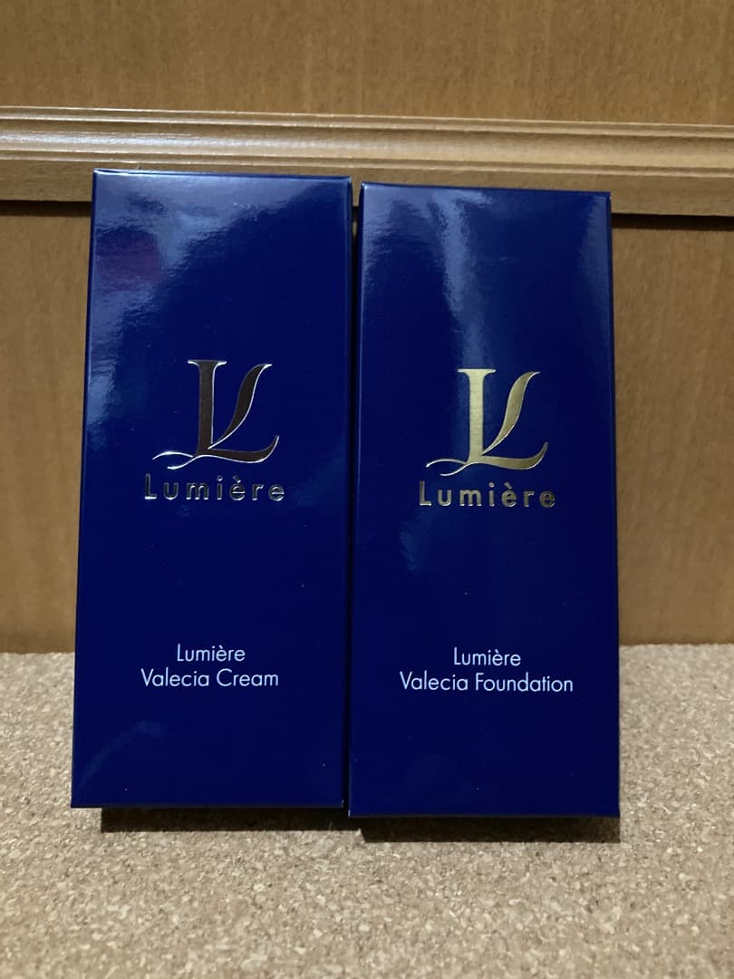 10／27までの特価　ルミエル　ヴァレシアクリーム➕ファンデーション　２点セット