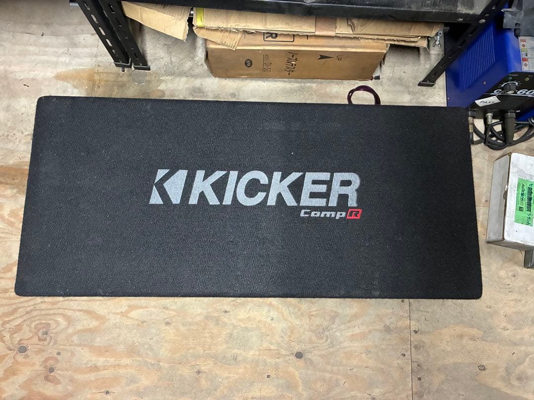 ★大迫力★KICKER CompR ウーファーアンプセット CXA1200.1