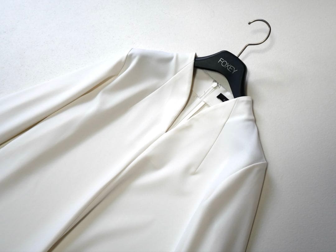 アニュアンス anuans ラッフルスリーブブラウス