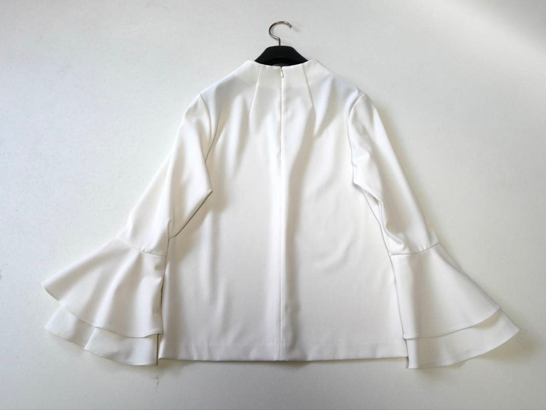 アニュアンス anuans ラッフルスリーブブラウス