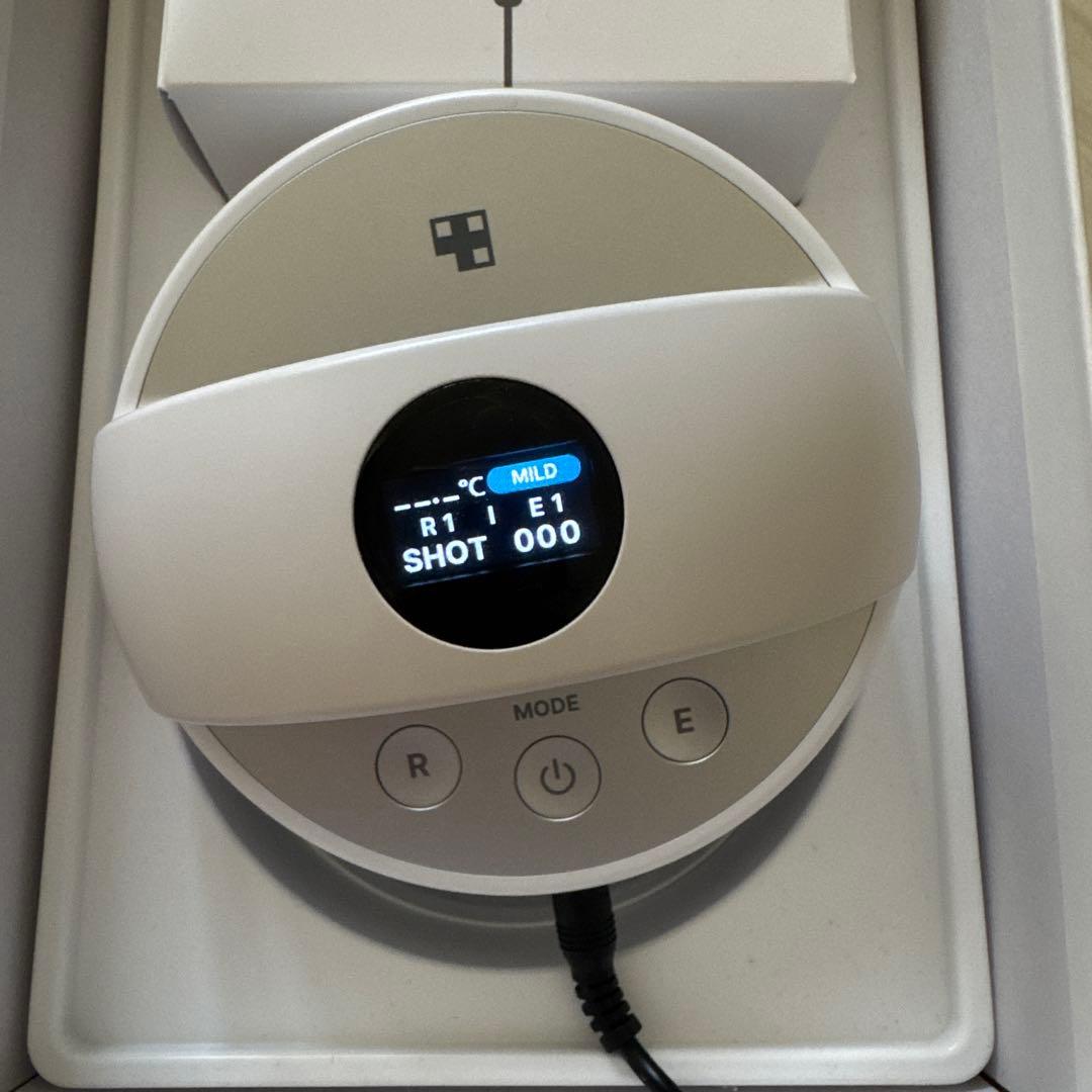 健康管理・計測計 AGE-R DEVICE CONTOUR BODY SHOT