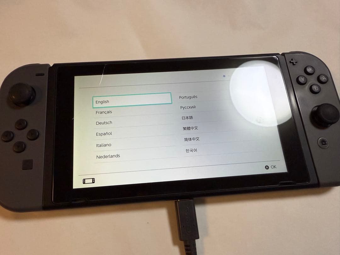 ニンテンドースイッチ　本体　ソフト2本　付属品(プロコン×2)