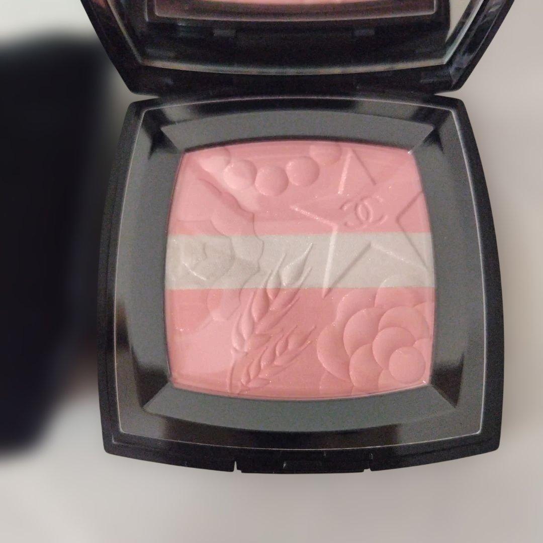 CHANELレ　シーニュ　ドゥ　シャネル　997 ローズ　ルミエール