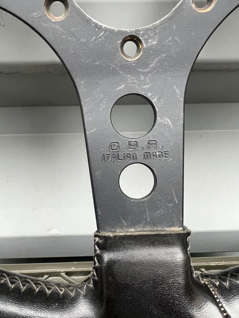 O.B.A. スポーツステアリングホイール