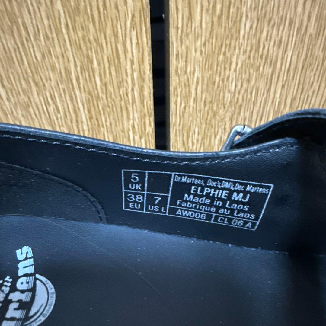 Dr. Martens ブラック メリージェーン シューズ