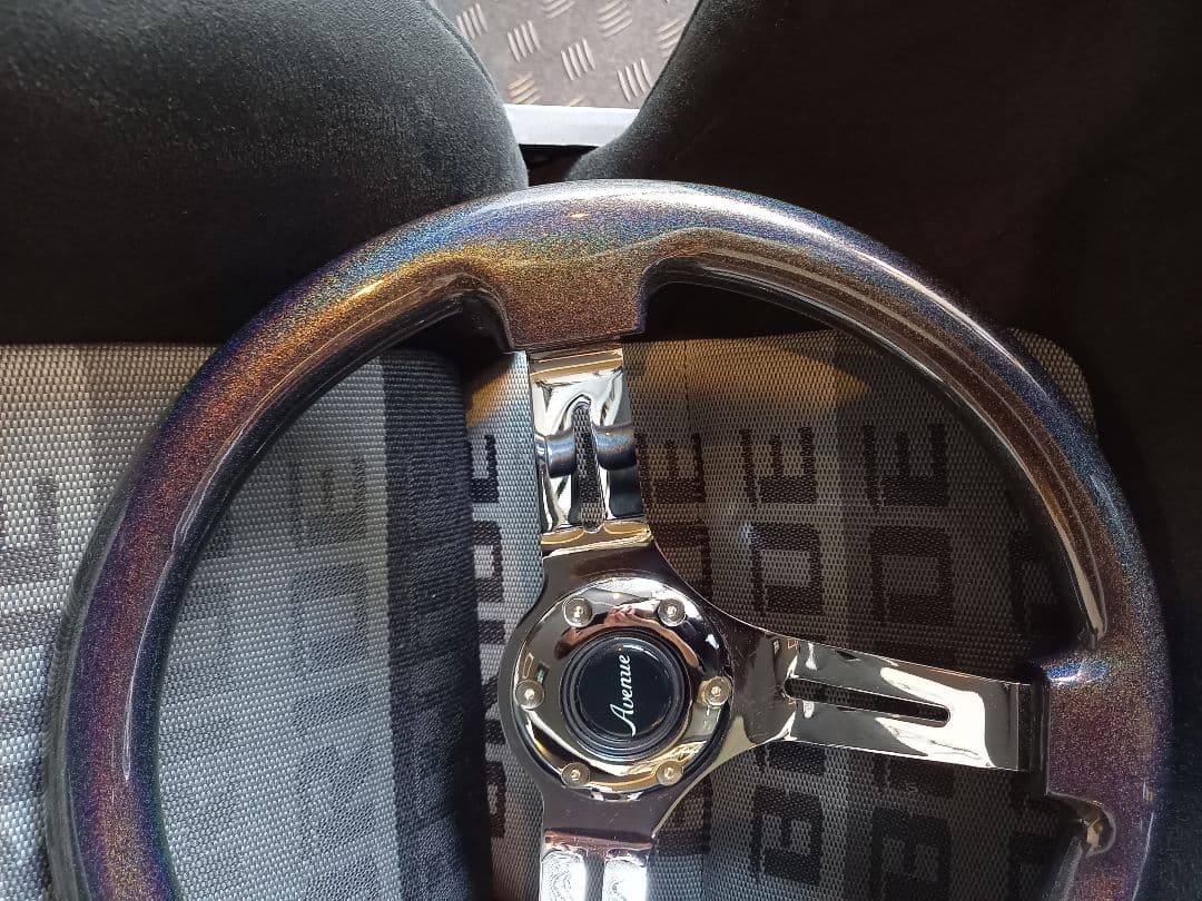 アベニューパフォーマンス　スターダストｘクローム　ステアリング　中古品