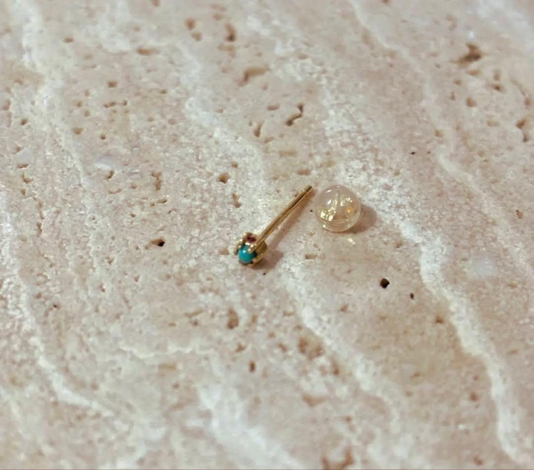 e.m. little emblem ターコイズピアス片耳用 リトルエンブレム2