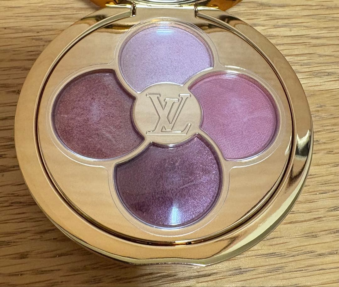 ルイヴィトン LV オンブル アイシャドウ 350 ダズリングゲイズ