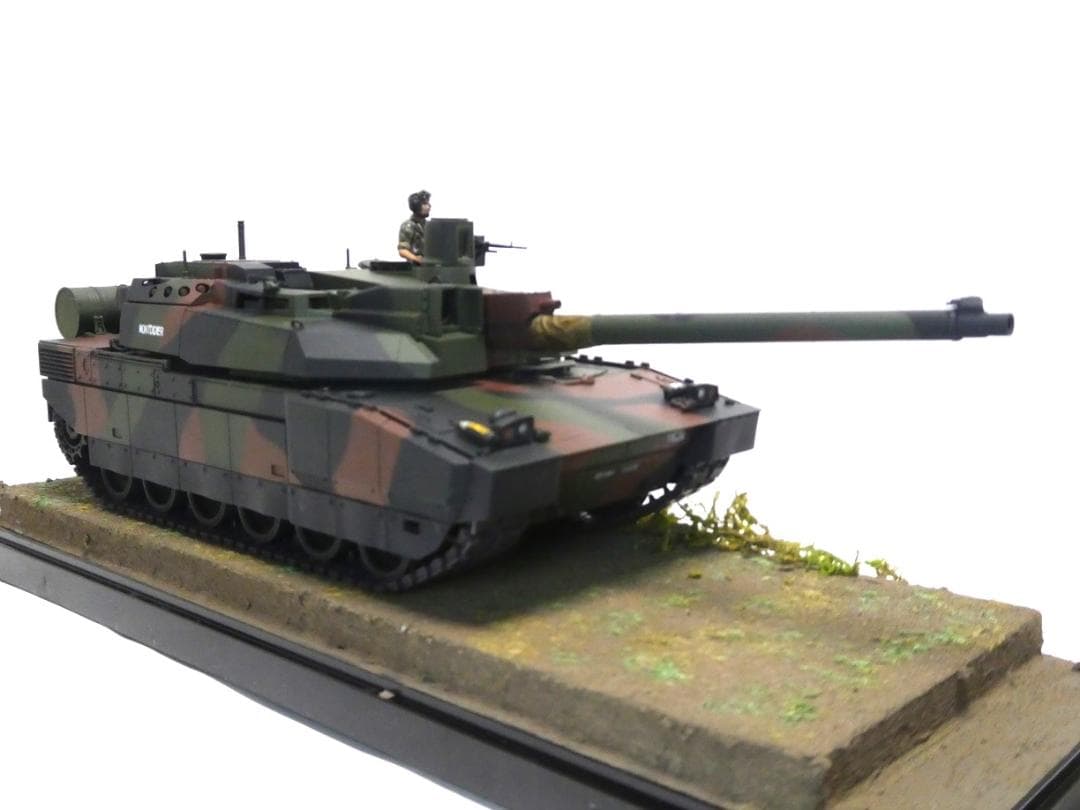 タミヤ　1/35 フランス主力戦車 ルクレール シリーズ2　完成品