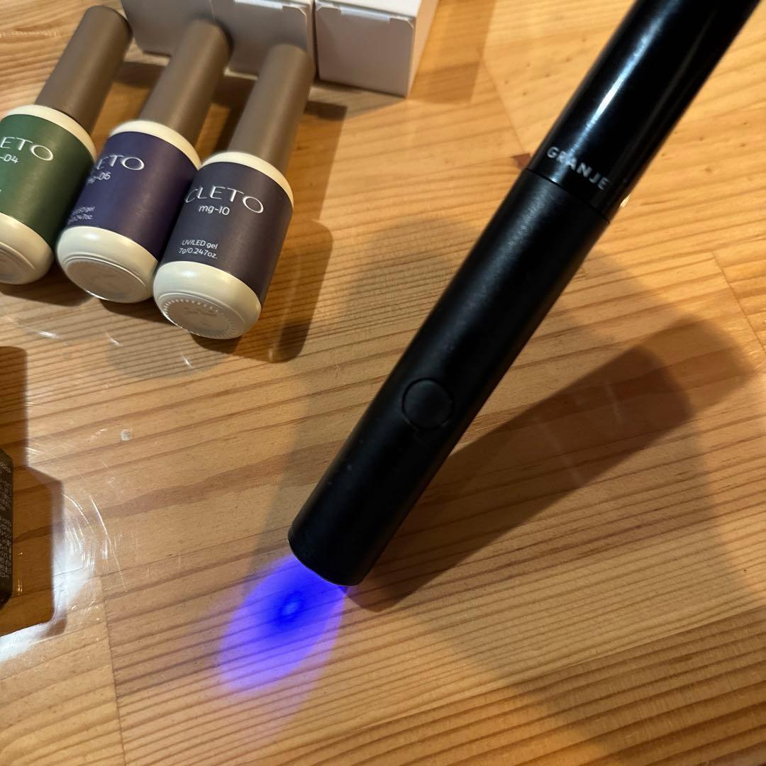 CLETOマグネット等ジェルネイル36本+ ハンディライト　セット