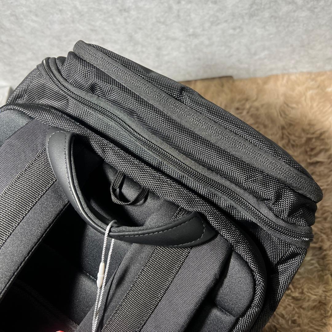 新品未使用 Victorinoxビクトリノックス アルトモントプロフェッショナル