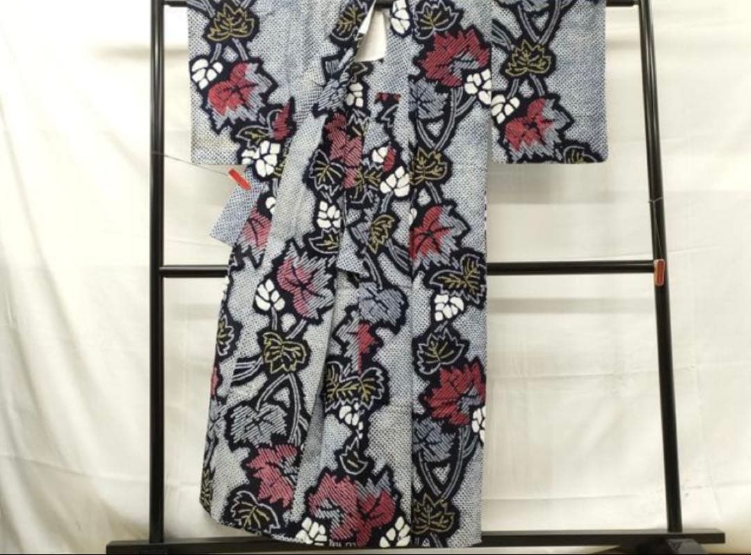 粋な大人の浴衣 高身長の方にも ◆ 有松絞り 枝葉文 華やかさのある良柄 逸品