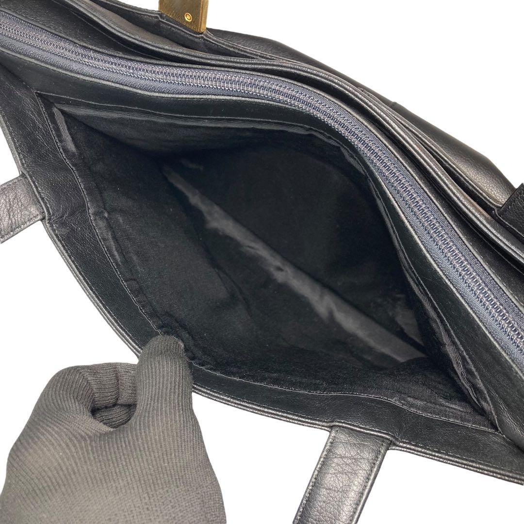 バーバリー　トートバッグ　レザー　ビジネス　肩掛け　A4　ブラック　ノバチェック