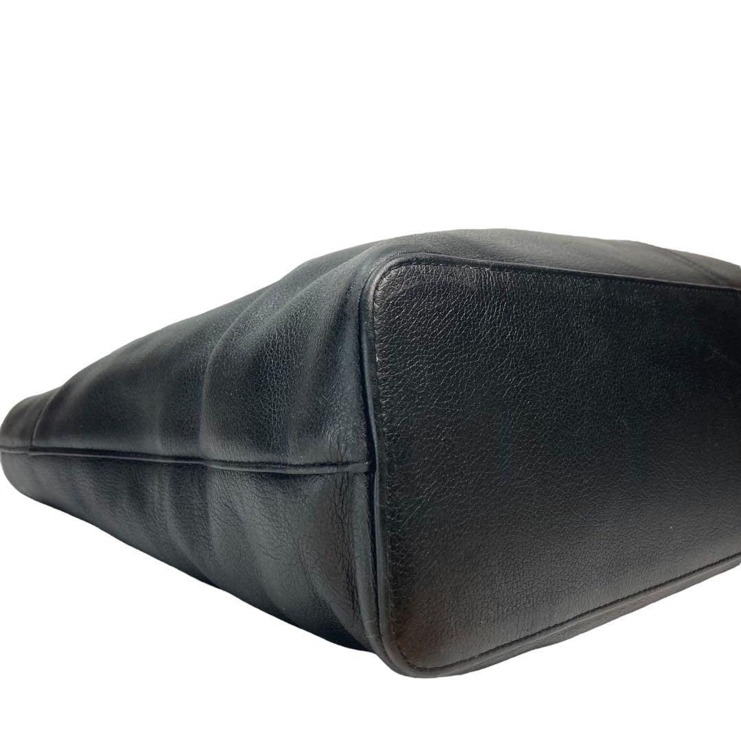 バーバリー　トートバッグ　レザー　ビジネス　肩掛け　A4　ブラック　ノバチェック