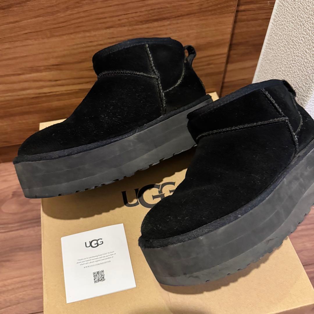 UGG Classic Ultra Mini Platform 黒　25cm