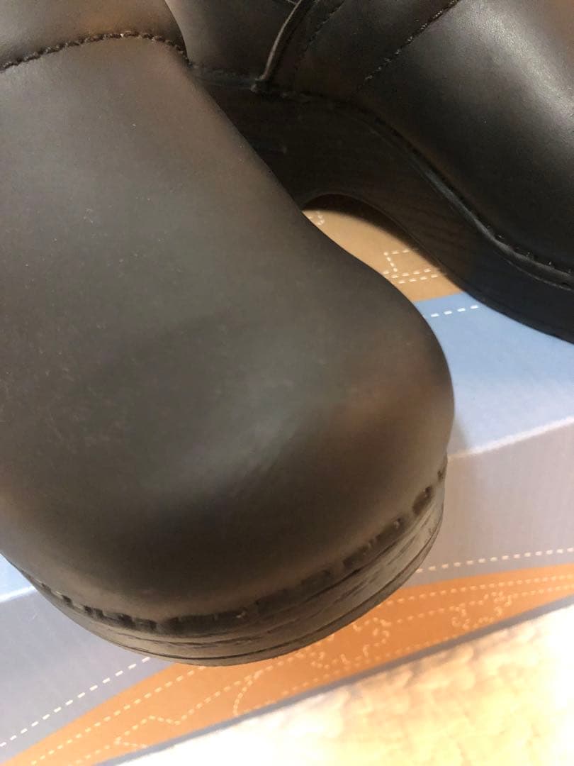 danskoダンスコ プロフェッショナルオイルドレザーブラック 35