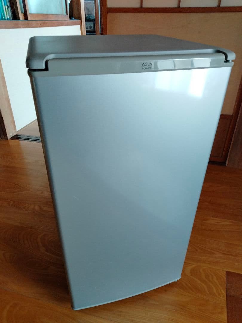 AQUA 冷蔵庫 75リットル AQR-81E