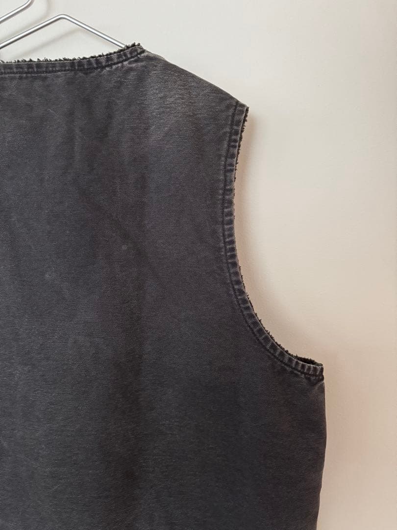 【超人気】カーハート ダックベスト XL ブラック 鬼フェード ヴィンテージ