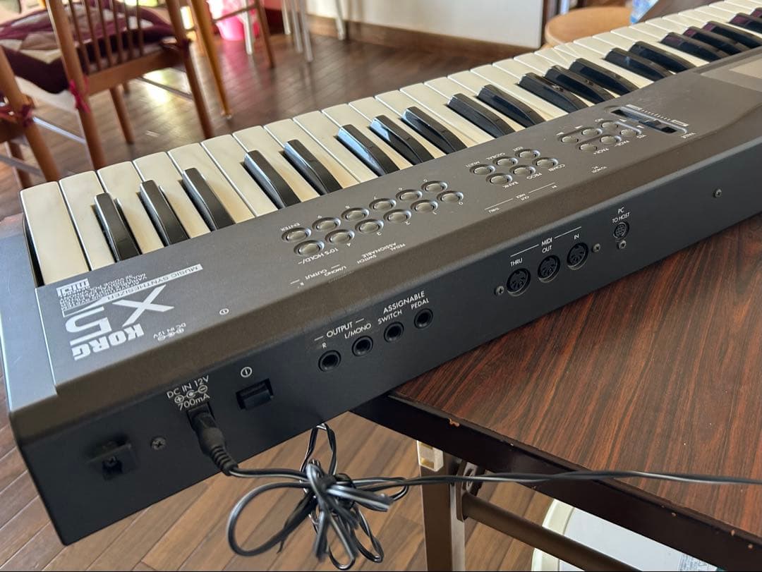 KORG X5 シンセサイザー 61鍵　MIDIキーボード