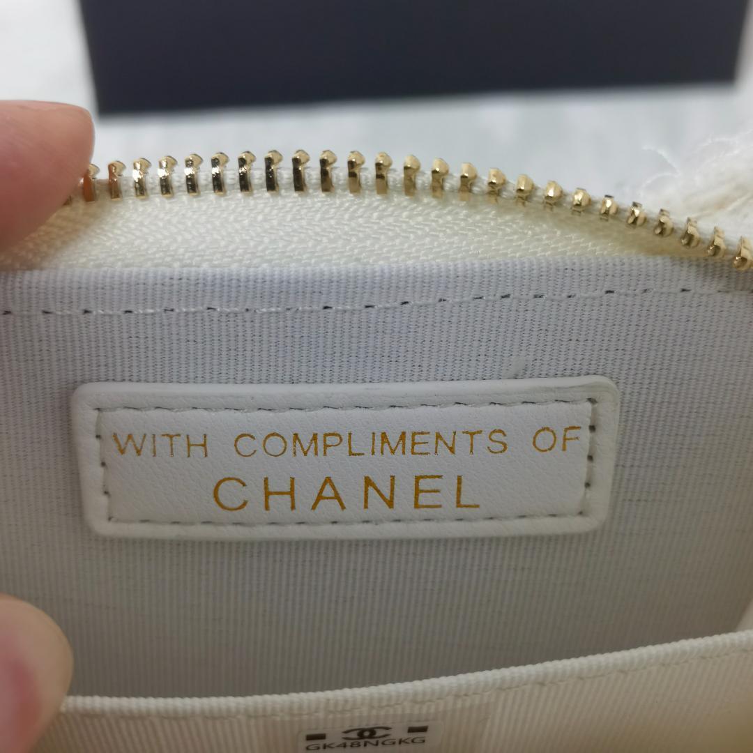 チェーンクラッチ ミニ財布