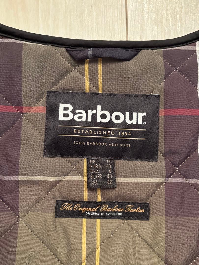もん様　Barbour DULSIE LINER ボアベスト