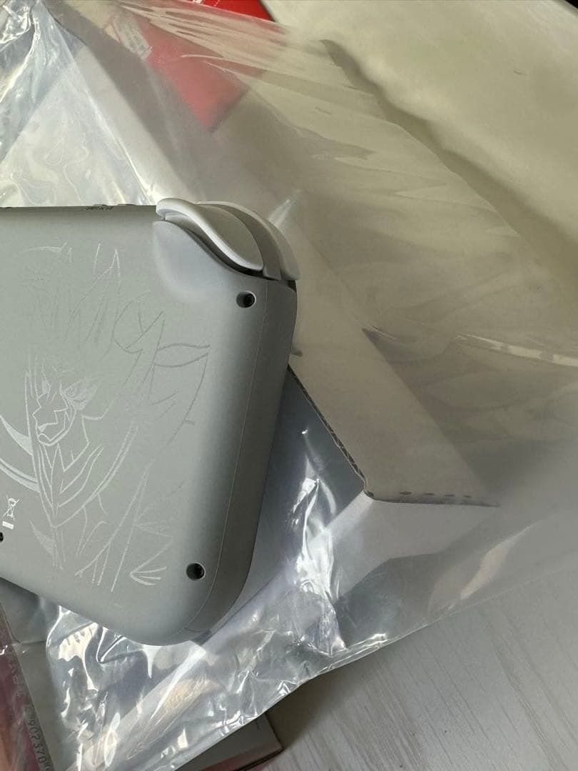 Nintendo Switch Lite ポケモンソードソールド保護フィルム付き