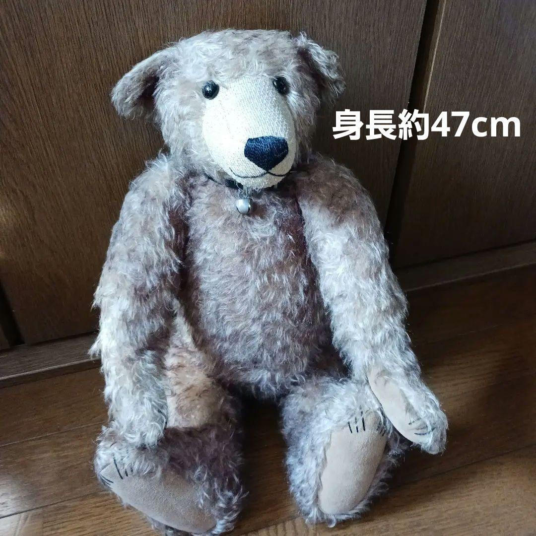 作家様のテディベア　傾けると「グー」と鳴きます