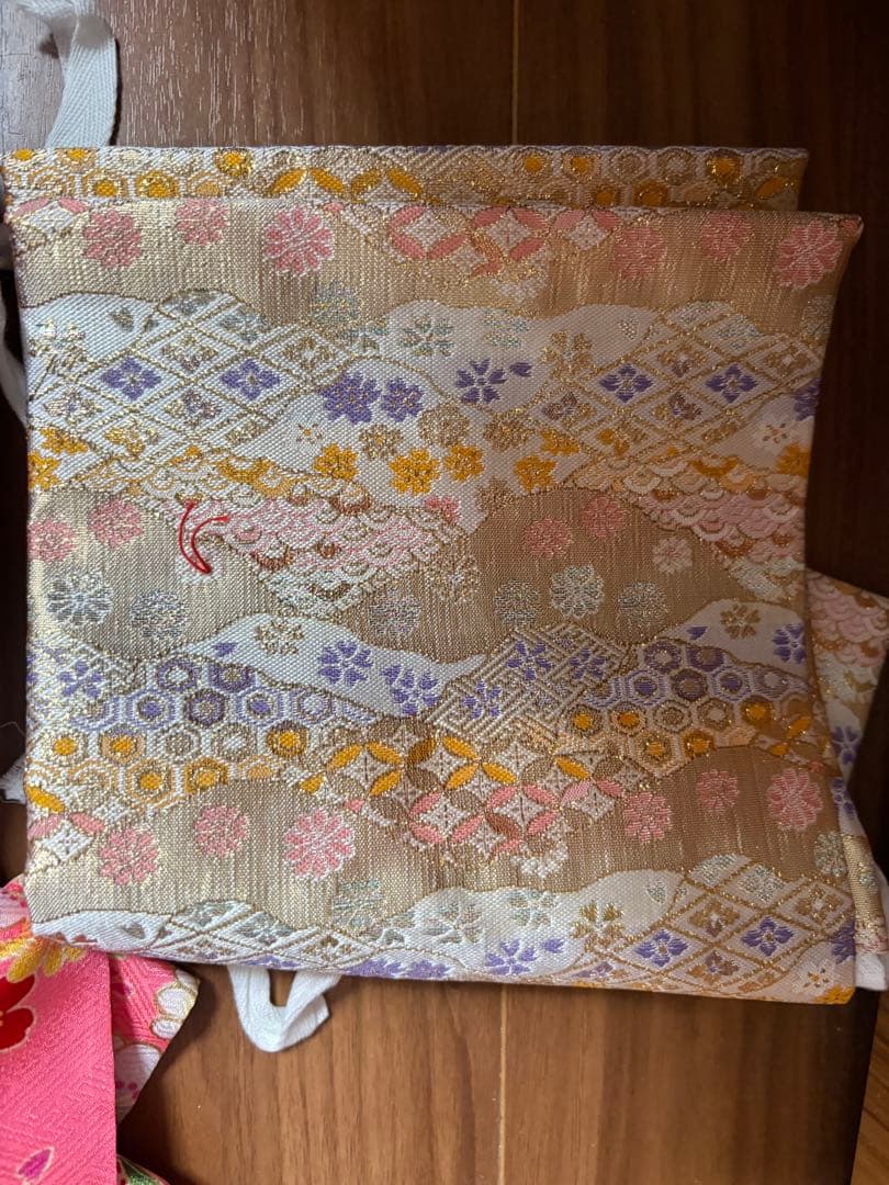 美品　定価33000円ほど！七五三花柄着物セット（ピンク・ベージュ）