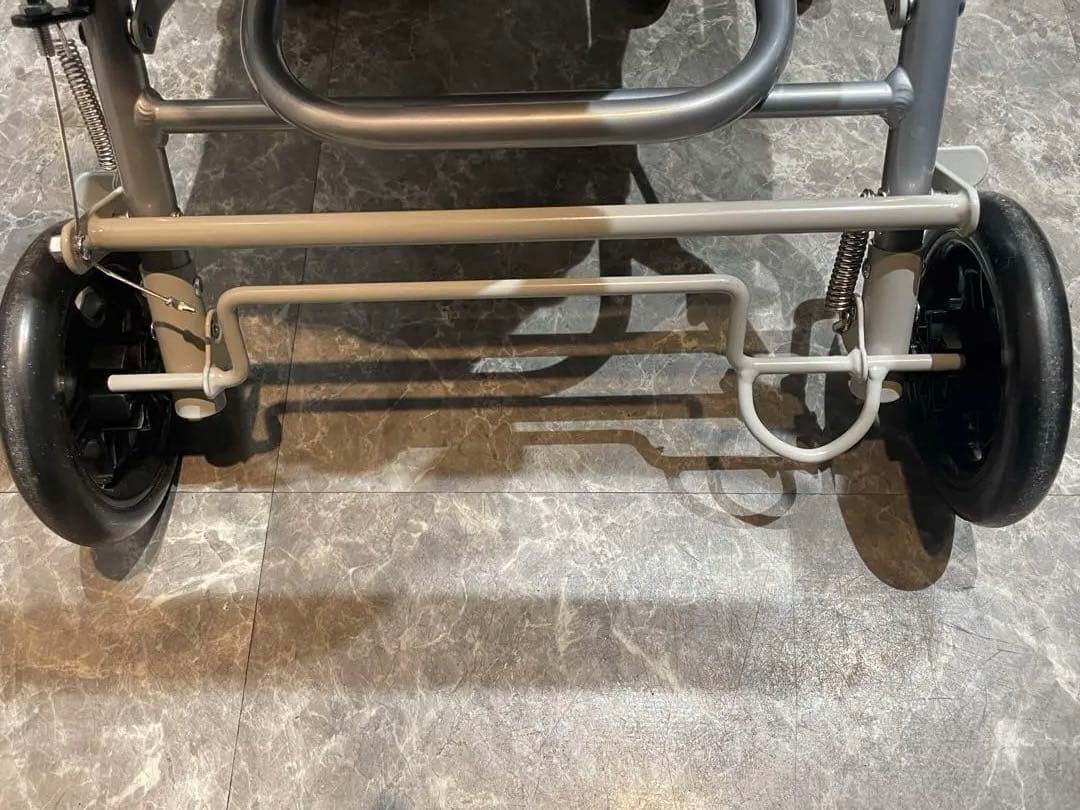 ⭐︎美品⭐︎TacaoF（テイコブ） シルバーカー　SICP02