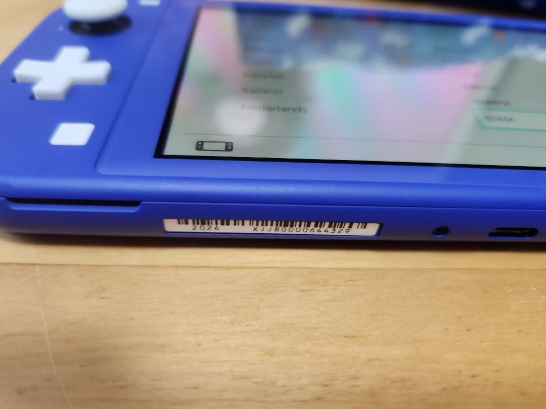 Switchライト２０２４年製造