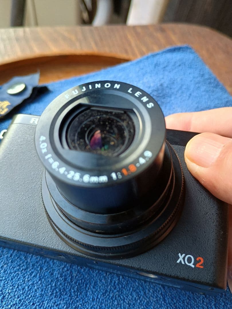 富士フィルム　XQ2　コンパクトデジタルカメラ　fujifilm