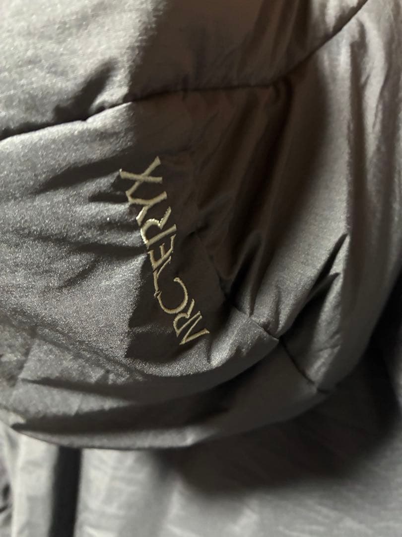 アークテリクス　アトムヘビーウェイトフーディ　黒　メンズM atom sv