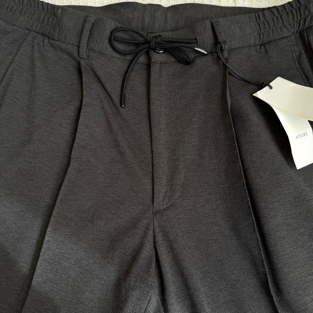 新品未使用　アウール　チャコールパンツ　L