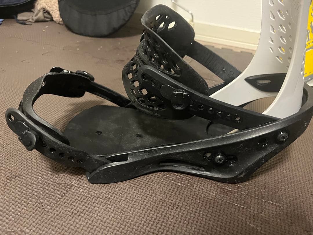 FLUX PR ビンディング ホワイト/ブラック