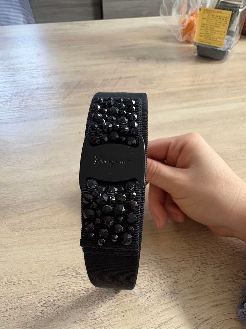 フェラガモ　Ferragamo カチューシャblack