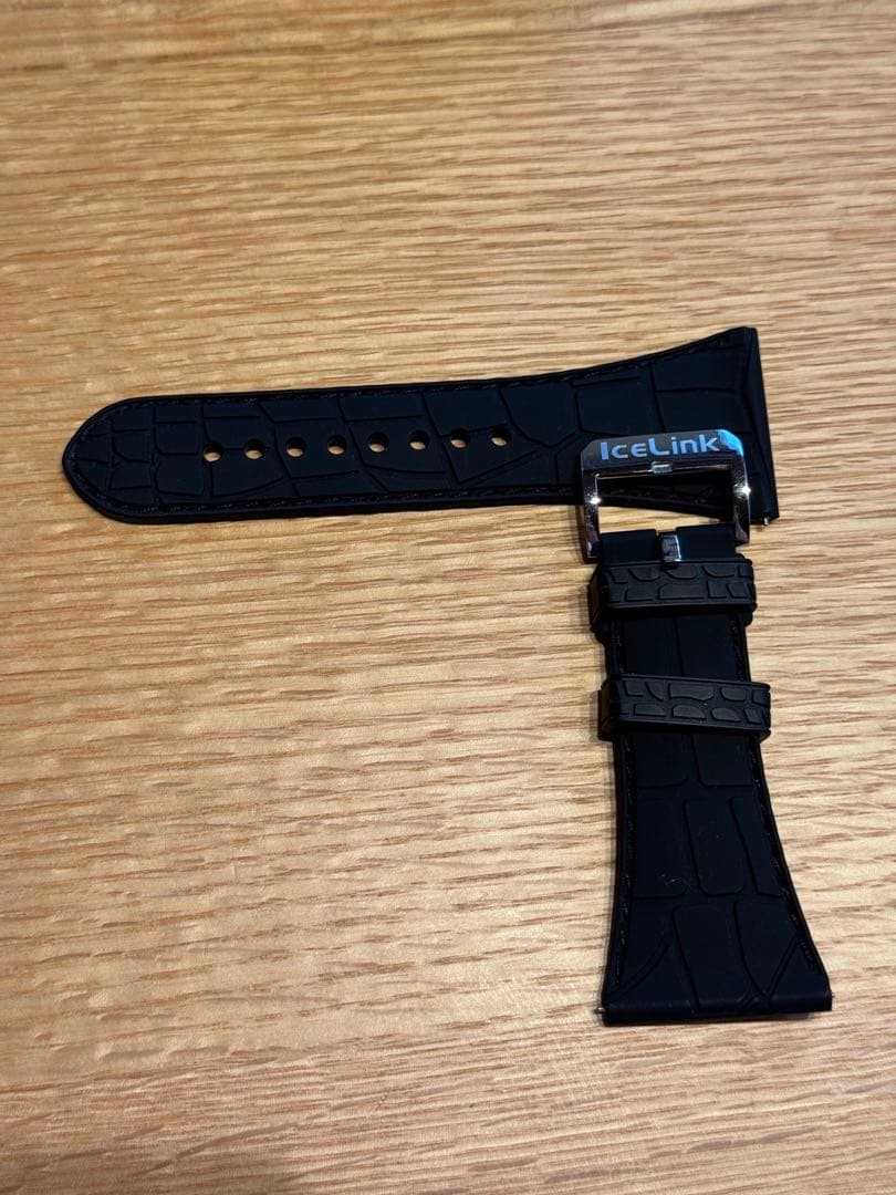 IceLink AVALANCHE腕時計 黒　4タイムゾーン　 おまけのベルト付