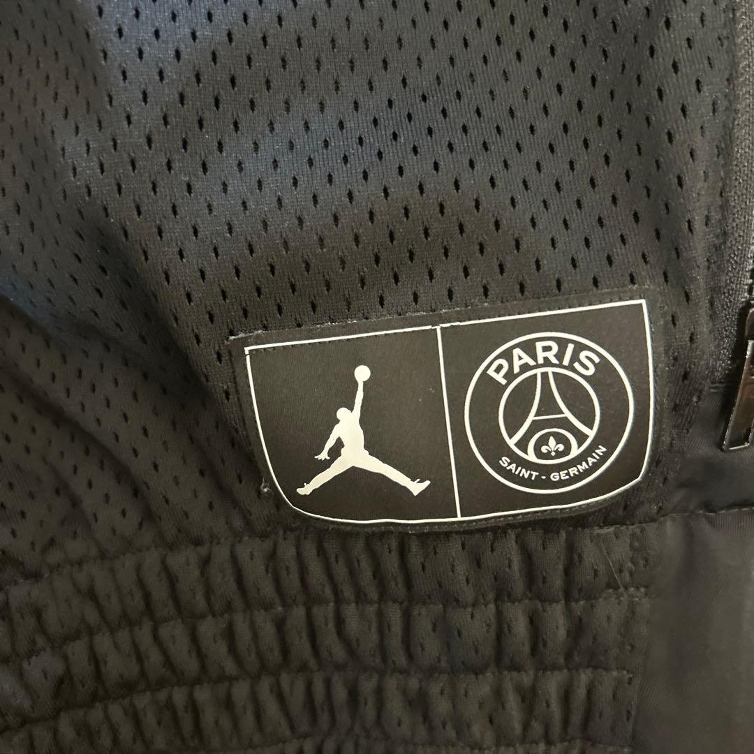 ナイキ　PSG ナイロン　ジャケット　パリ・サンジェルマン