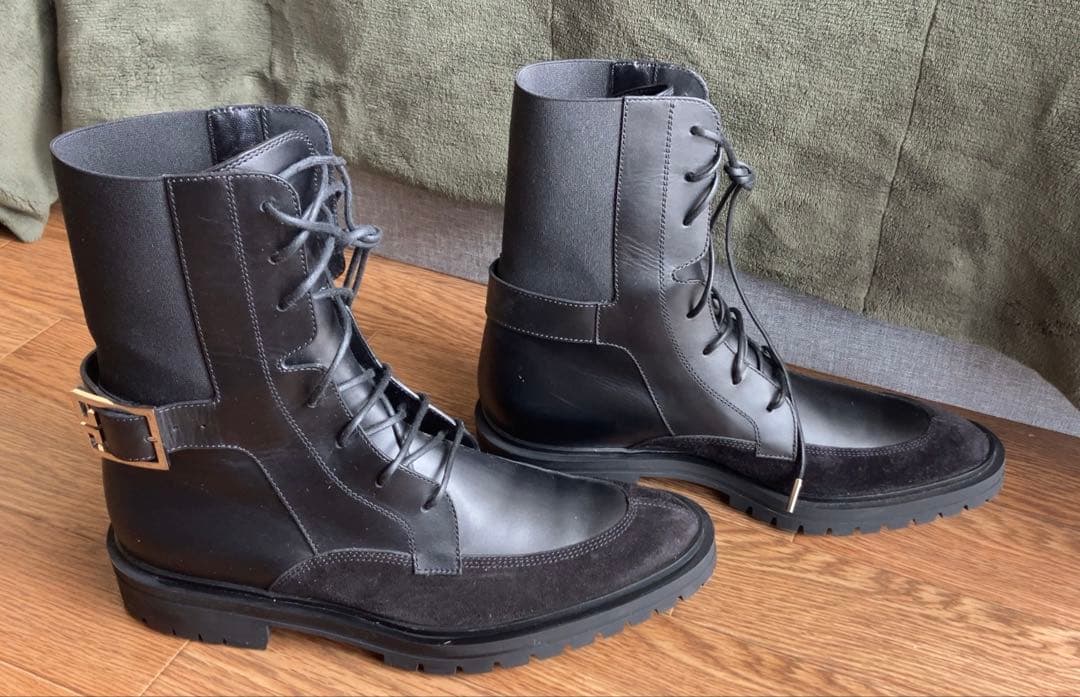 Givenchy レザーレースアップブーツ　EUR40サイズ