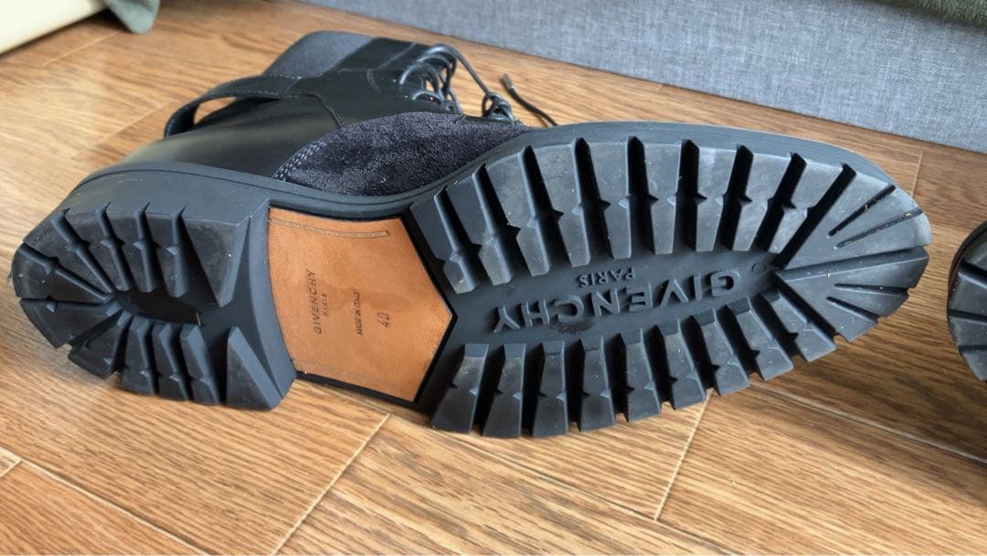 Givenchy レザーレースアップブーツ　EUR40サイズ