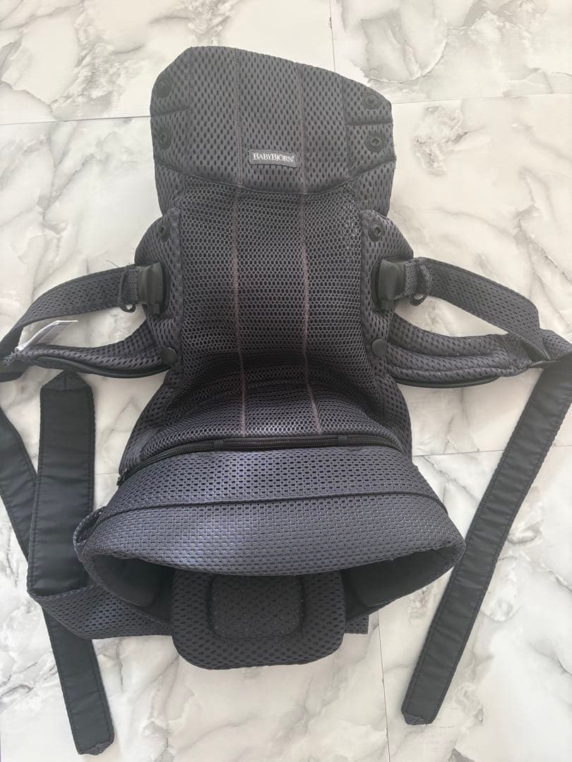 【極美品】ベビービョルン ハーモニー エアー メッシュ