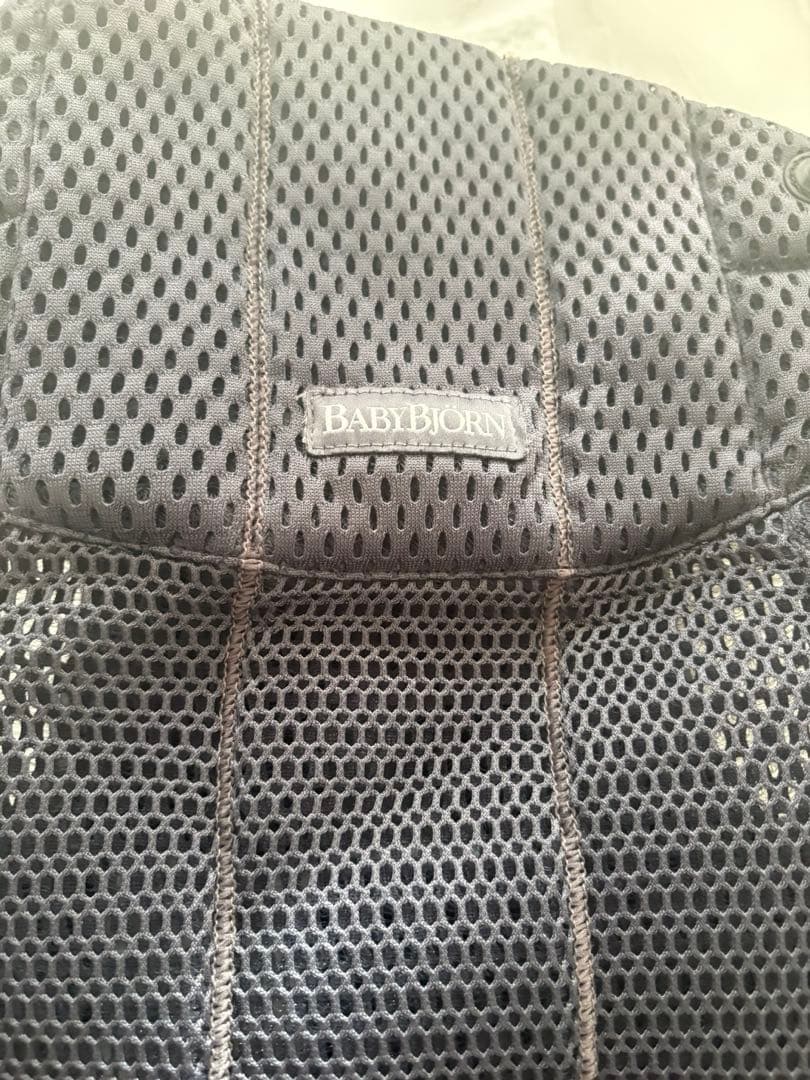 【極美品】ベビービョルン ハーモニー エアー メッシュ