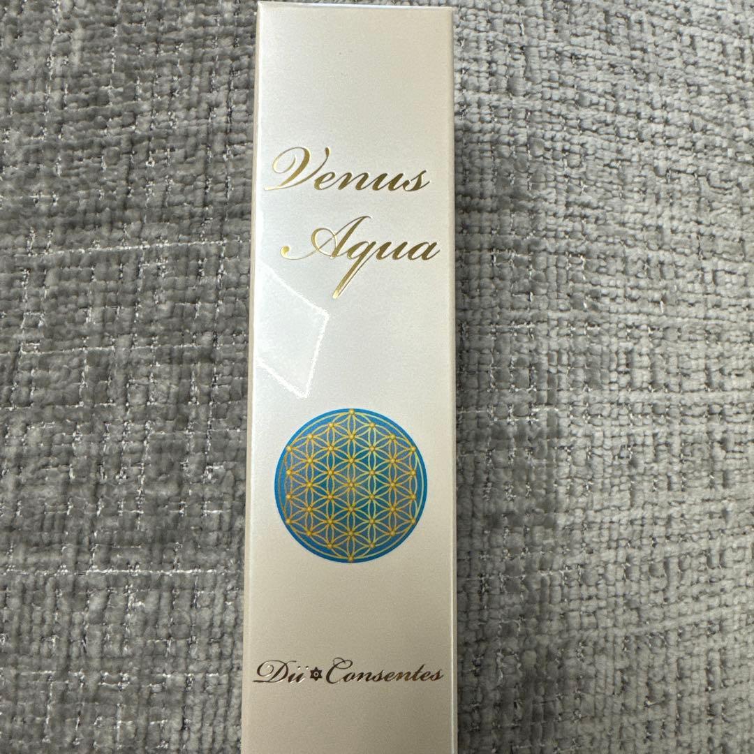 Venus Aqua ウェヌスアクア　エッセンス 美容液　50ml